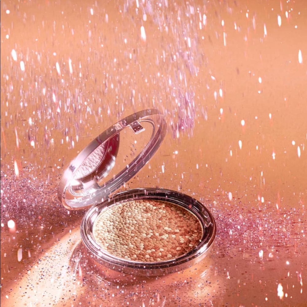 🆕 Ciate Confetti Highlighter